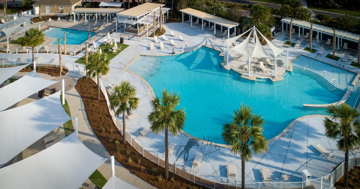 Pelican Watch Villas Exterior