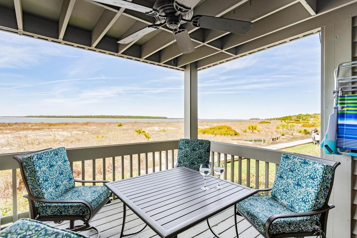 Pelican Watch Villas Exterior